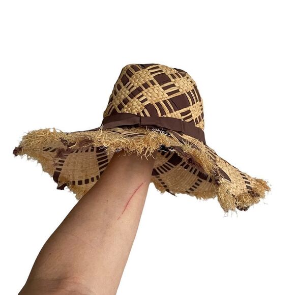 D&Y Straw Woven Lightweight Floppy Sun Hat
Tan Brown One Size - Picture 11 of 13